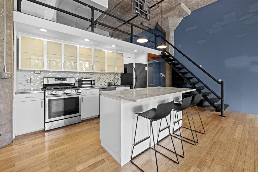 156 Porter St 247