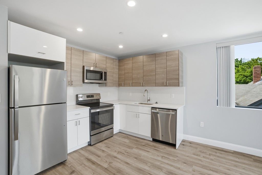 632 Centre St #203, Boston, MA, 632 Centre St #203, Boston, MA Photo #1