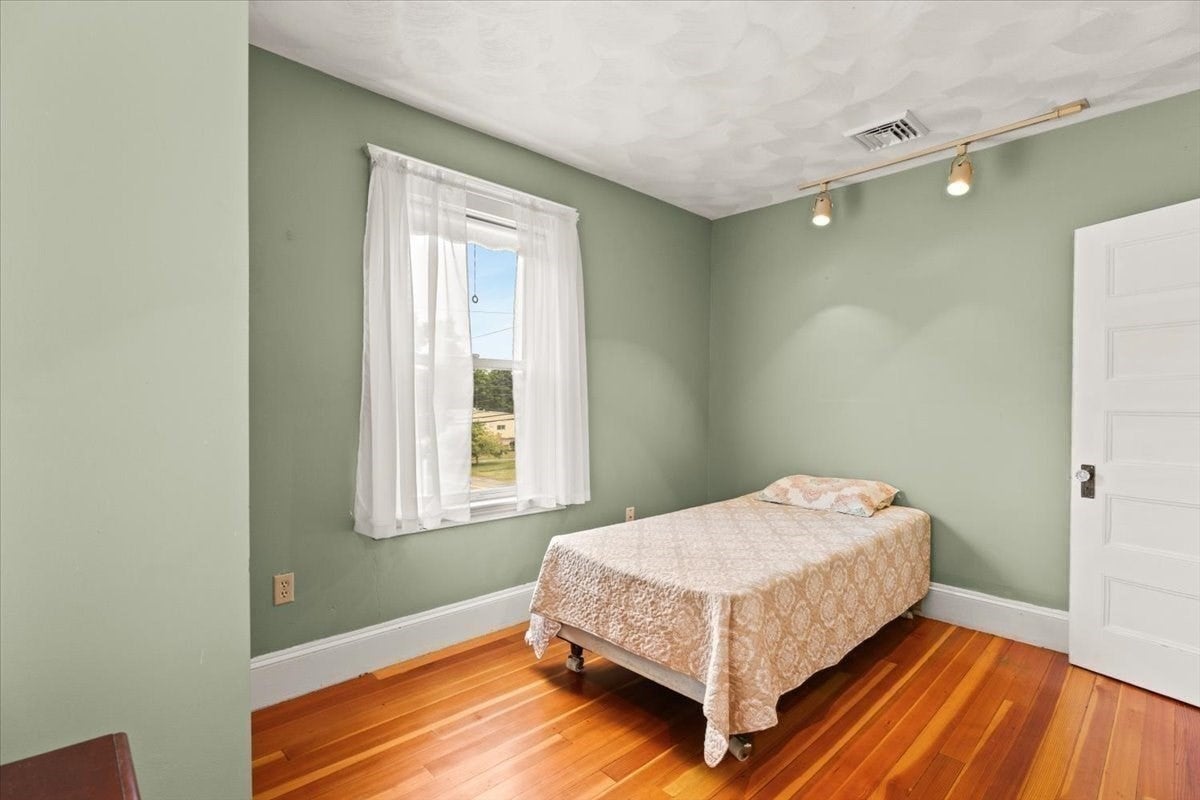 220 Smith St, North Attleboro, MA, 220 Smith St, North Attleboro, MA Photo #39