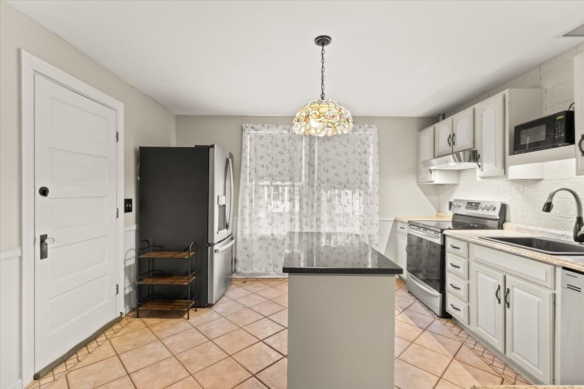 220 Smith St, North Attleboro, MA, 220 Smith St, North Attleboro, MA Photo #22