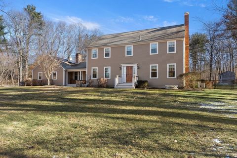 32 Alderbrook Dr Topsfield MA 01983
