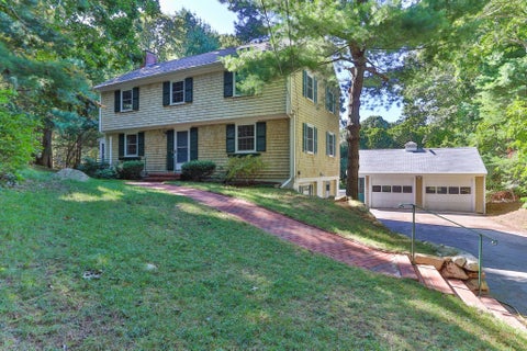 Photo of 16 Greengate Road, Falmouth, MA 02540 (MLS # 73579410)