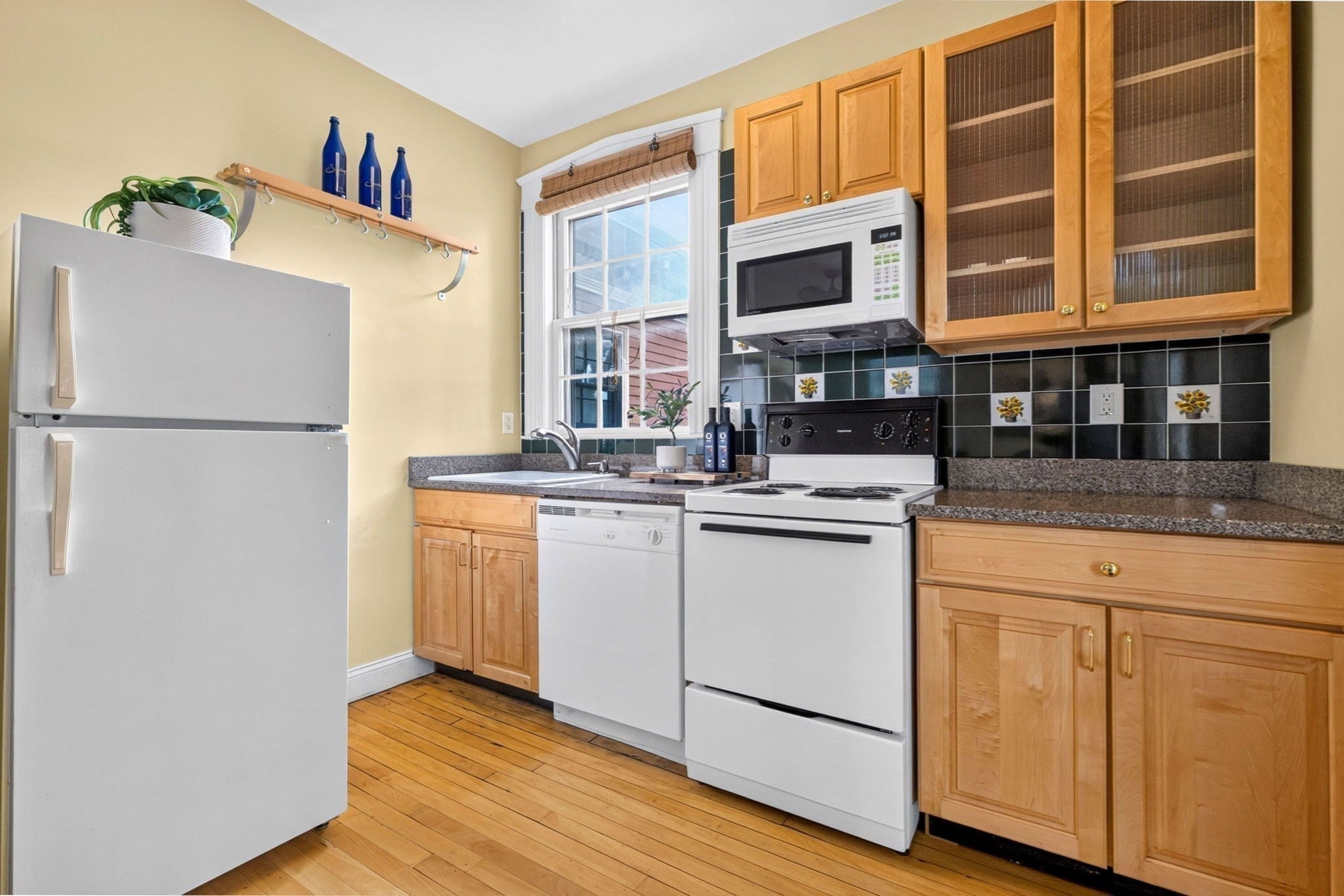 122 W Wyoming Ave #C, Melrose, MA Photo #8