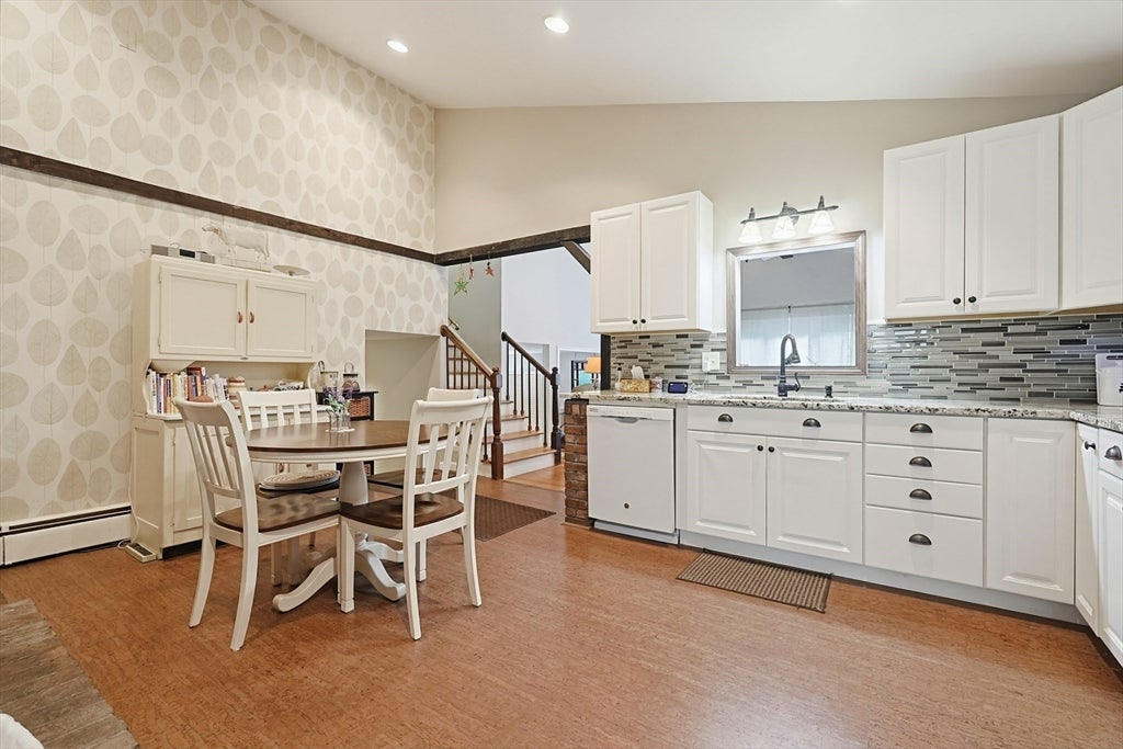 81 Florida Ave, Bellingham, MA, 81 Florida Ave, Bellingham, MA Photo #4