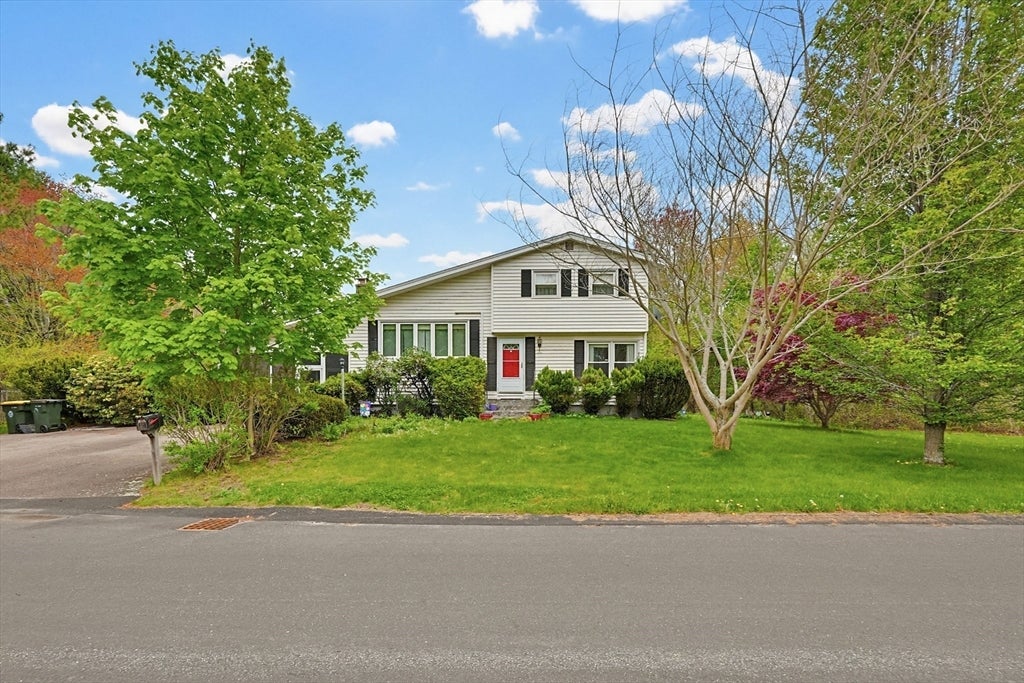 81 Florida Ave, Bellingham, MA, 81 Florida Ave, Bellingham, MA Photo #2