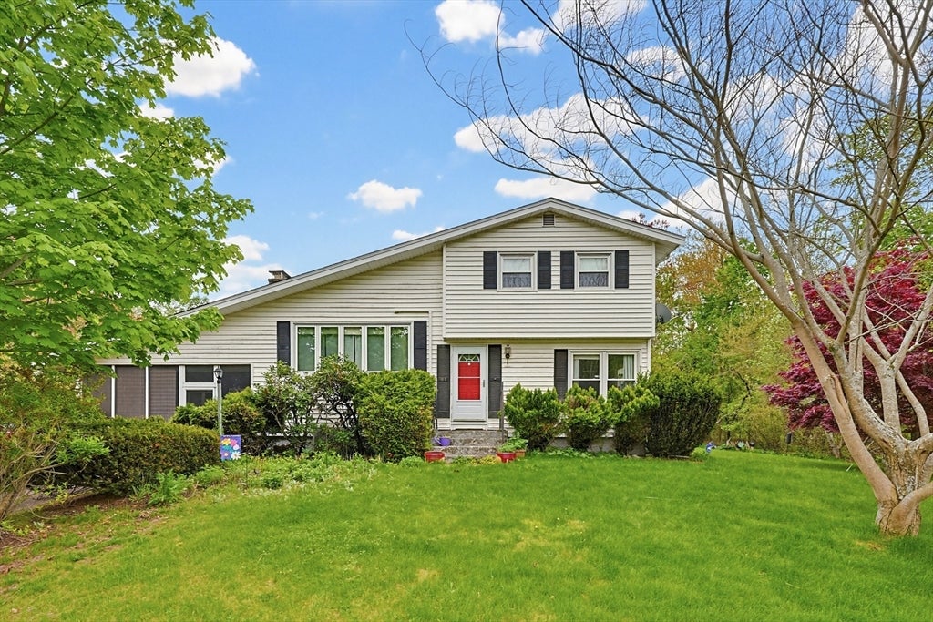 81 Florida Ave, Bellingham, MA, 81 Florida Ave, Bellingham, MA Photo #1