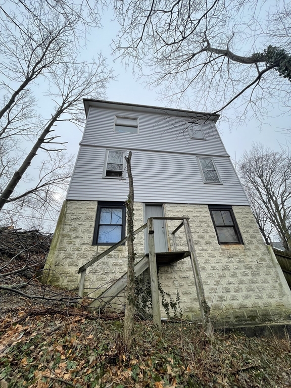 73 Sachem St