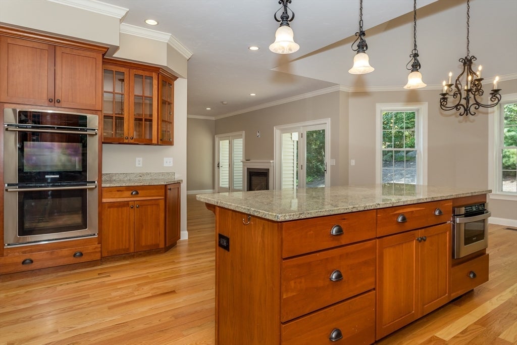 512 Fresh Meadow Ln, Dighton, MA Photo #6