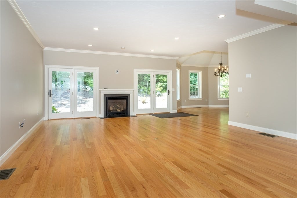 512 Fresh Meadow Ln, Dighton, MA Photo #10