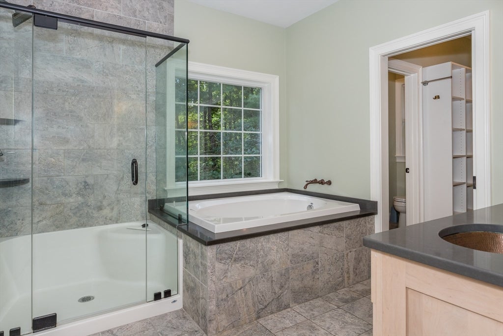 512 Fresh Meadow Ln, Dighton, MA Photo #19