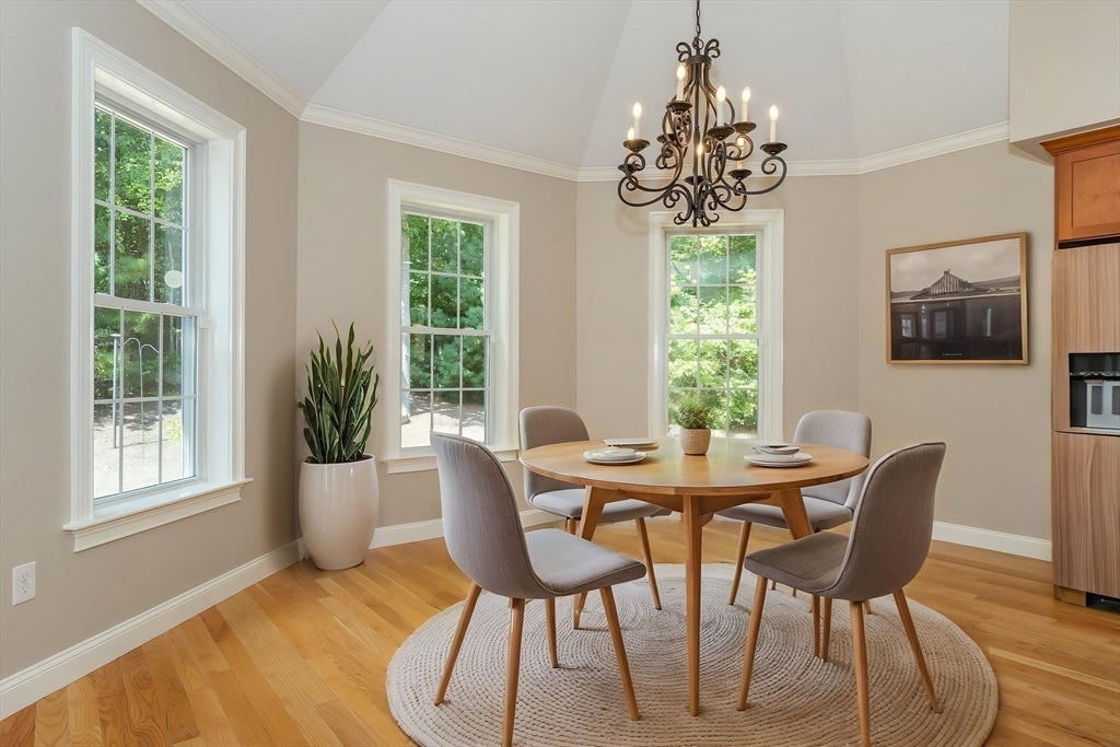 512 Fresh Meadow Ln, Dighton, MA Photo #11