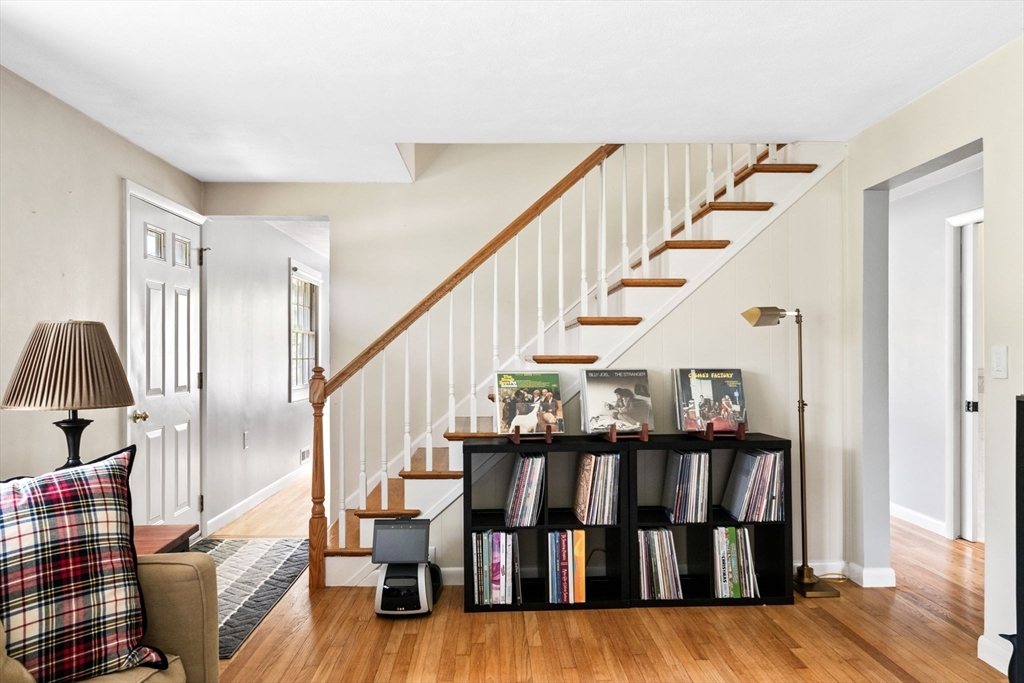42 Howe St