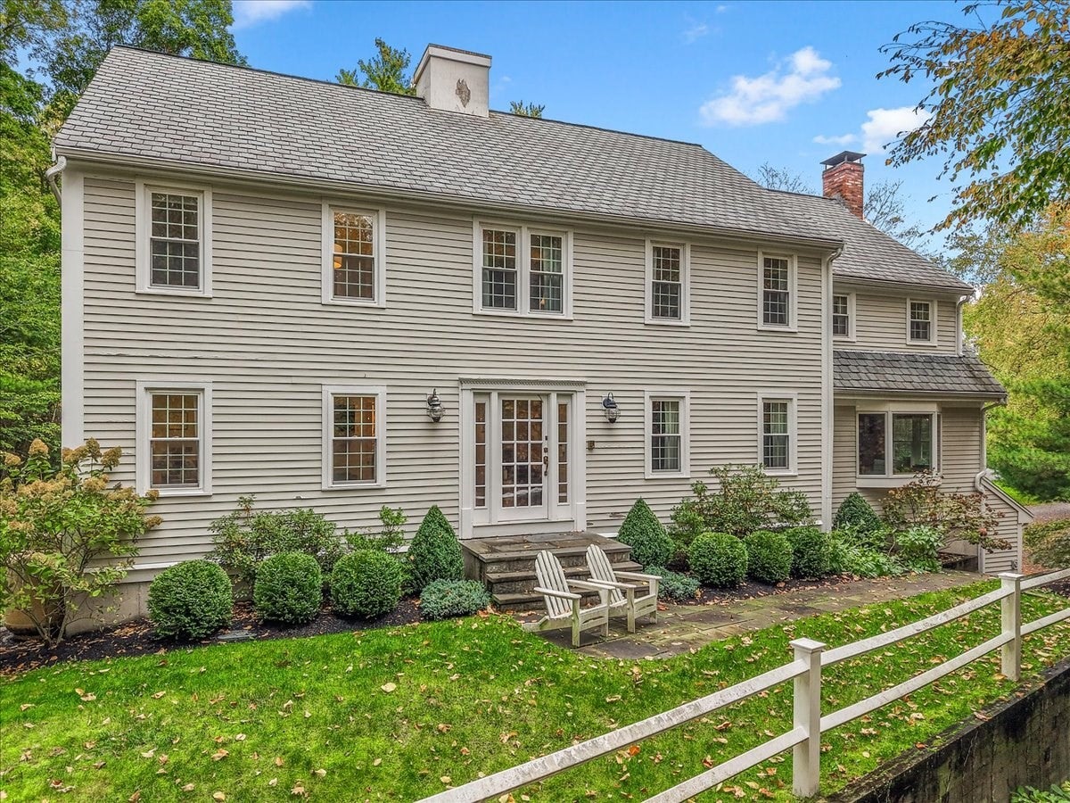 Photo of 19 Whitney Woods Lane, Cohasset, MA