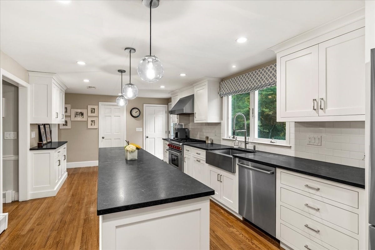 19 Whitney Woods Lane