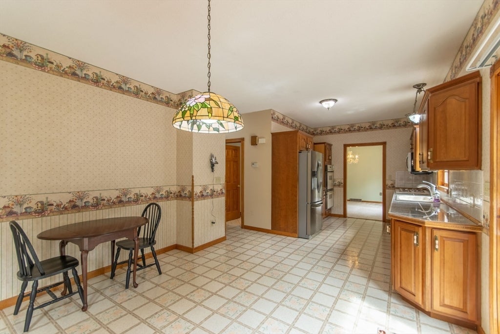 20 Nolan Lane, Agawam, MA Photo #6