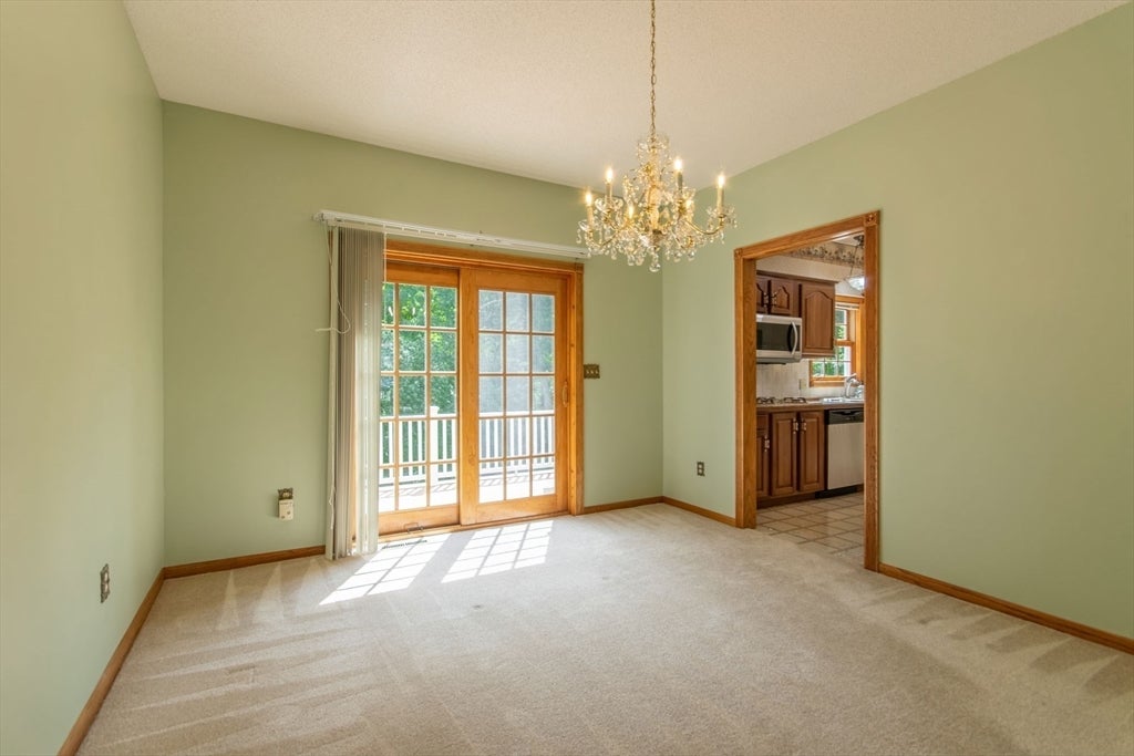 20 Nolan Lane, Agawam, MA Photo #14