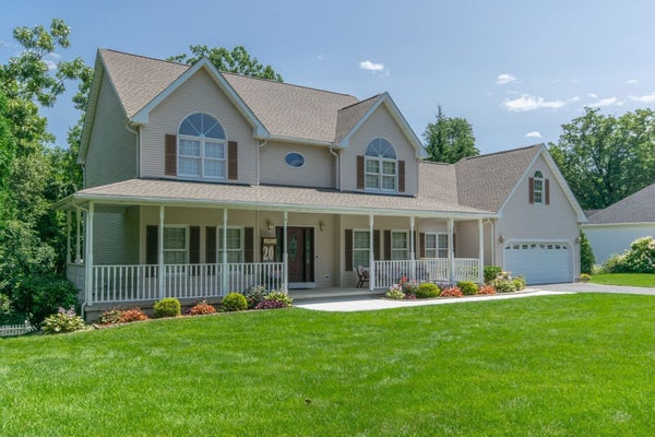 20 NOLAN LN, FEEDING HILLS, MA 01030 - Image ffd5e20e7a75ca401a788ee28bfdb551/1947575981