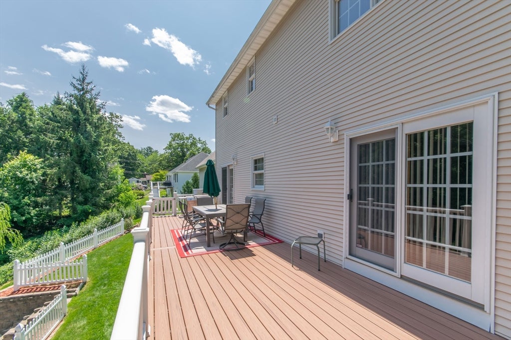 20 Nolan Lane, Agawam, MA Photo #37