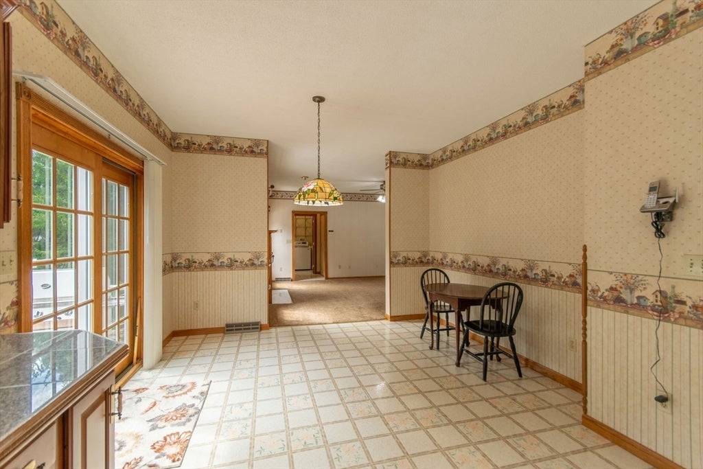 20 Nolan Lane, Agawam, MA Photo #9