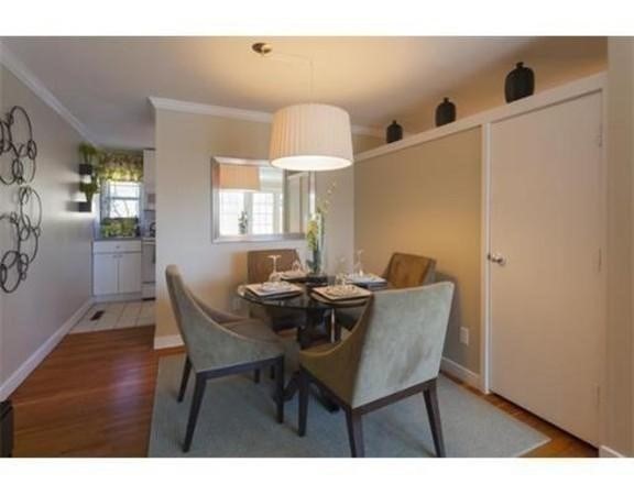 11 Oak Street 2
