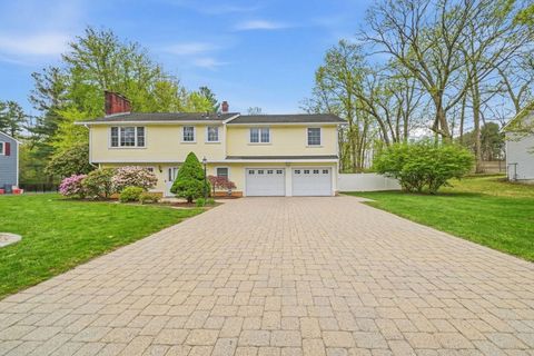8 Stanley Drive Framingham MA 01701