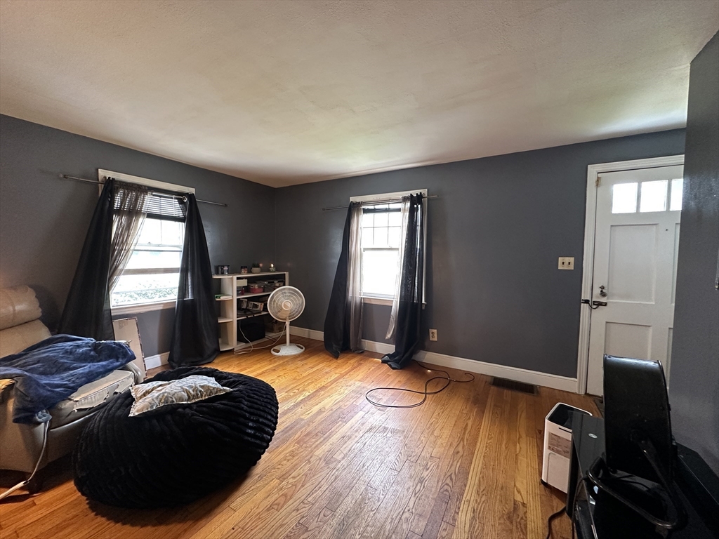 59 Alvin St