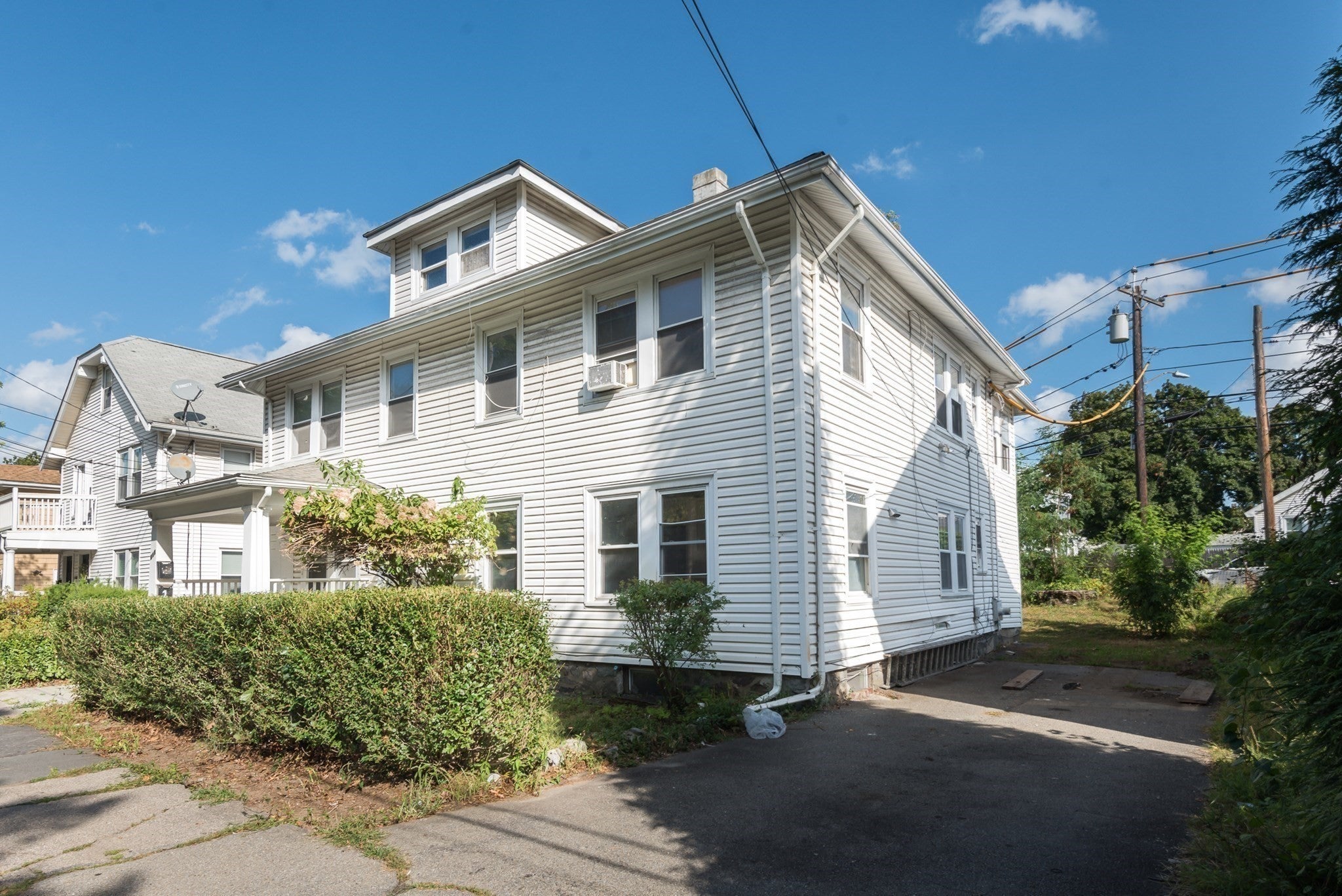 112 Brush Hill Rd