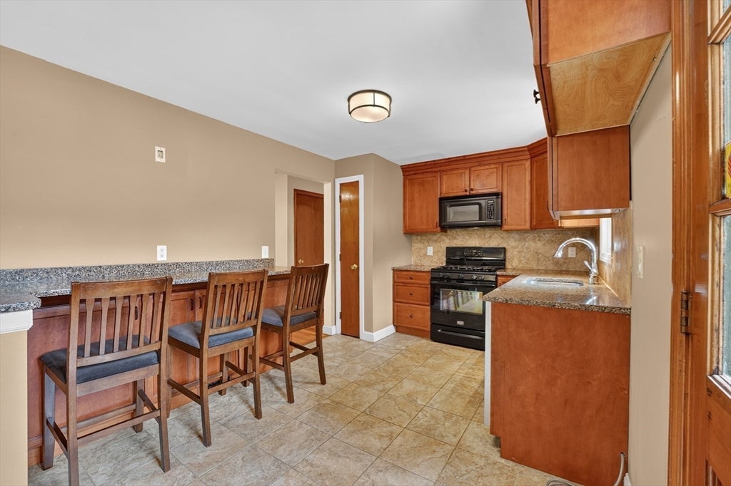 38 Paulson Drive, Burlington, MA, 38 Paulson Drive, Burlington, MA Photo #12