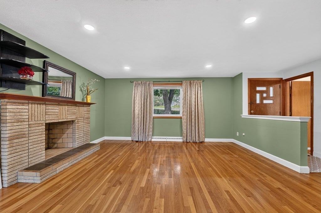 38 Paulson Drive, Burlington, MA, 38 Paulson Drive, Burlington, MA Photo #9