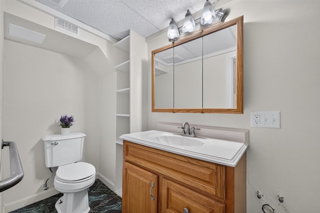 38 Paulson Drive, Burlington, MA, 38 Paulson Drive, Burlington, MA Photo #27