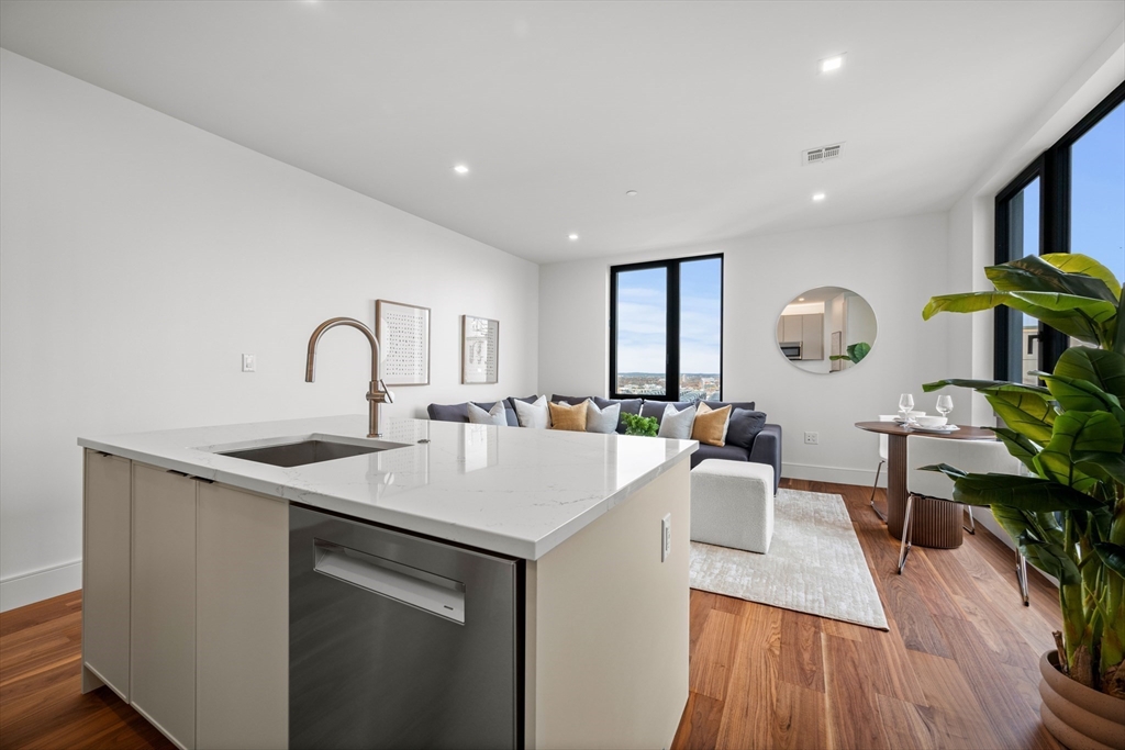 1515 Commonwealth Ave 508