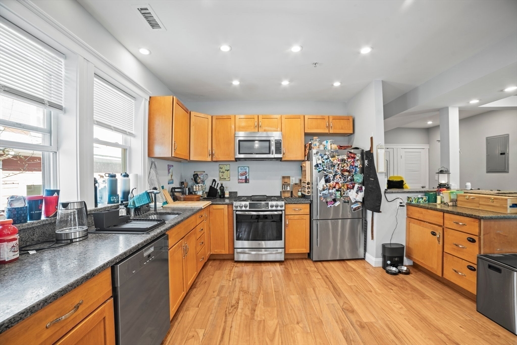 58 Weld Hill St 2