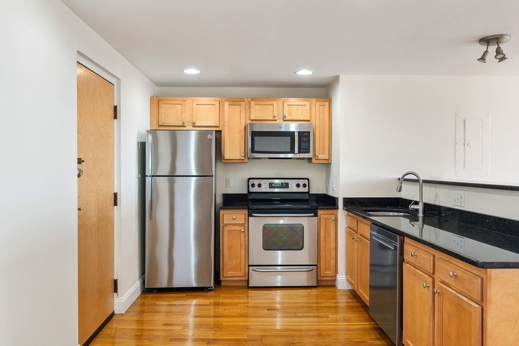 44 Lafayette Ave #308, Chelsea, MA Photo #6