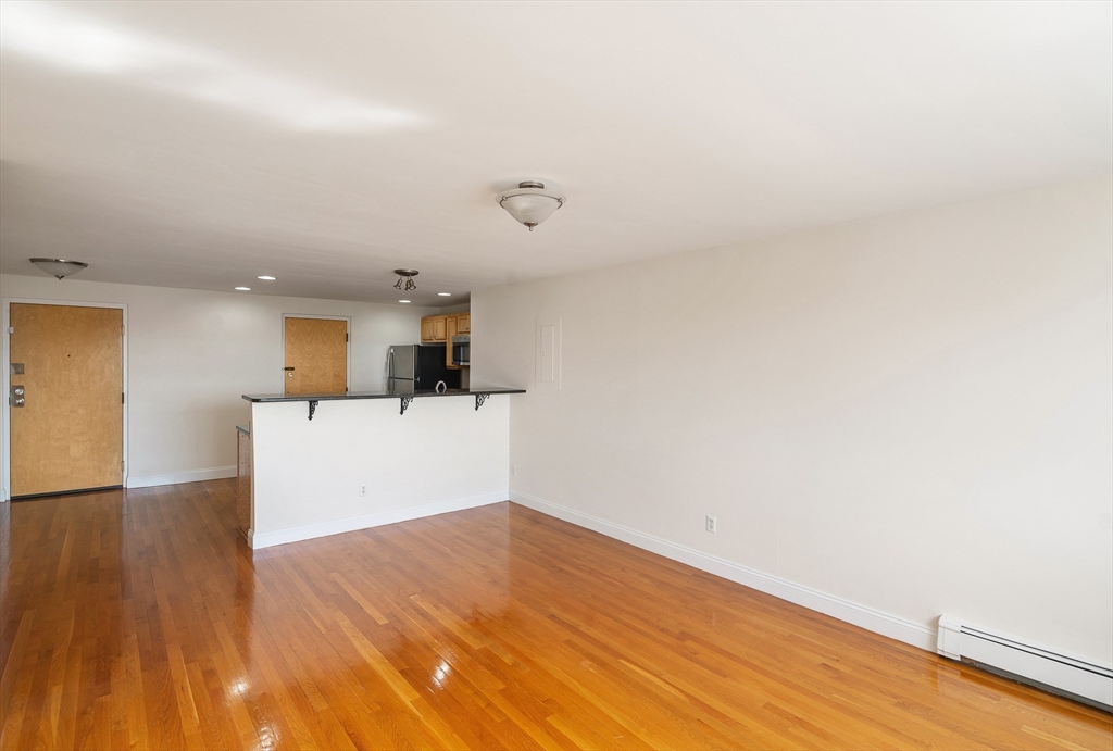44 Lafayette Ave. 308