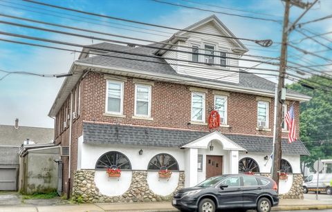 1086-1088 Washington St Norwood MA 02062