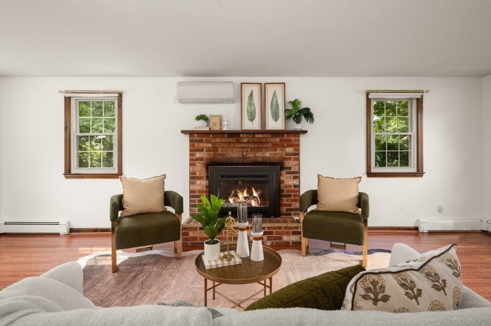 13 Pinewood Rd, Chelmsford, MA Photo #4