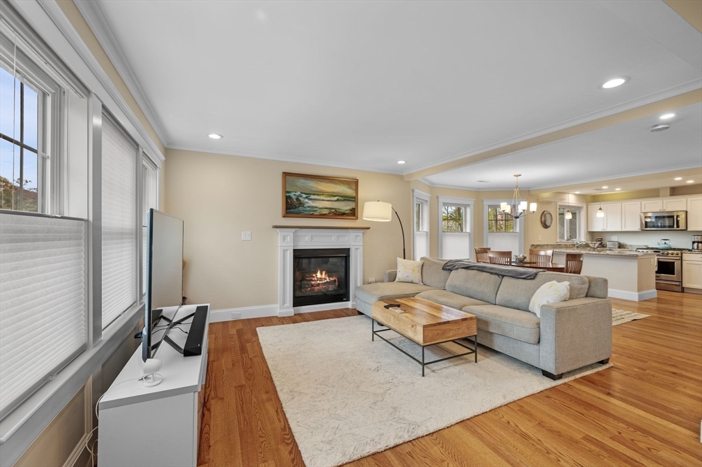 52 Ashland St 52