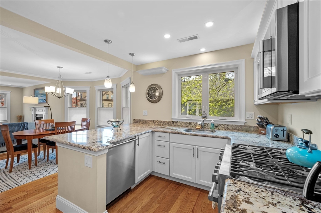 Photo of 52 Ashland St, Medford, MA