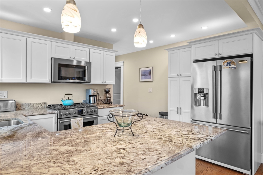 52 Ashland St 52