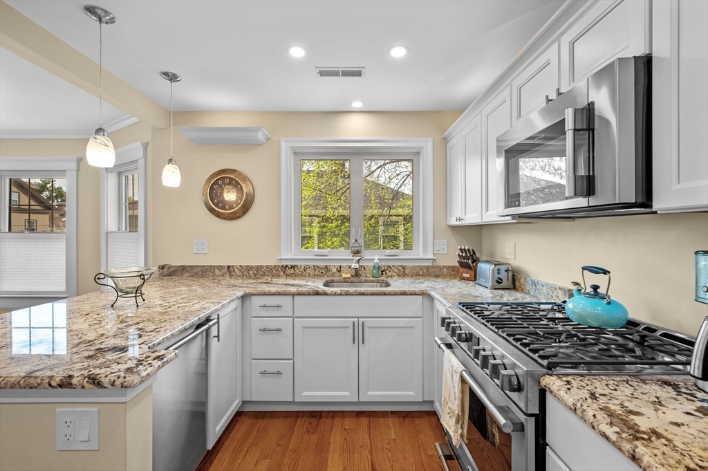 52 Ashland St 52
