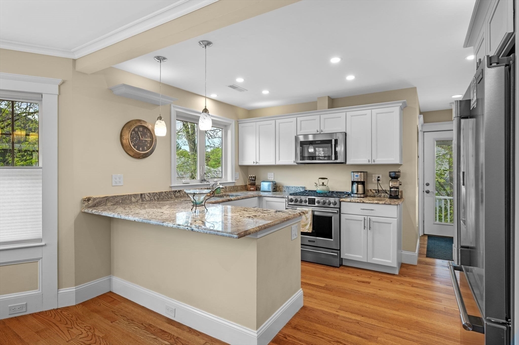 52 Ashland St 52