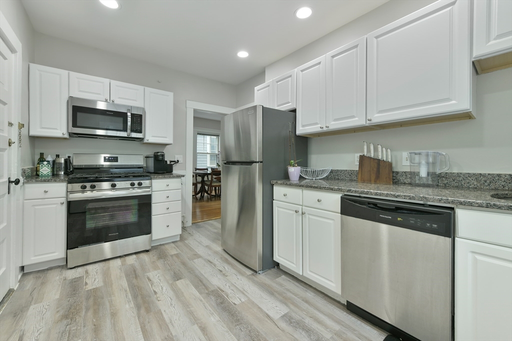 6 Brewer St 2