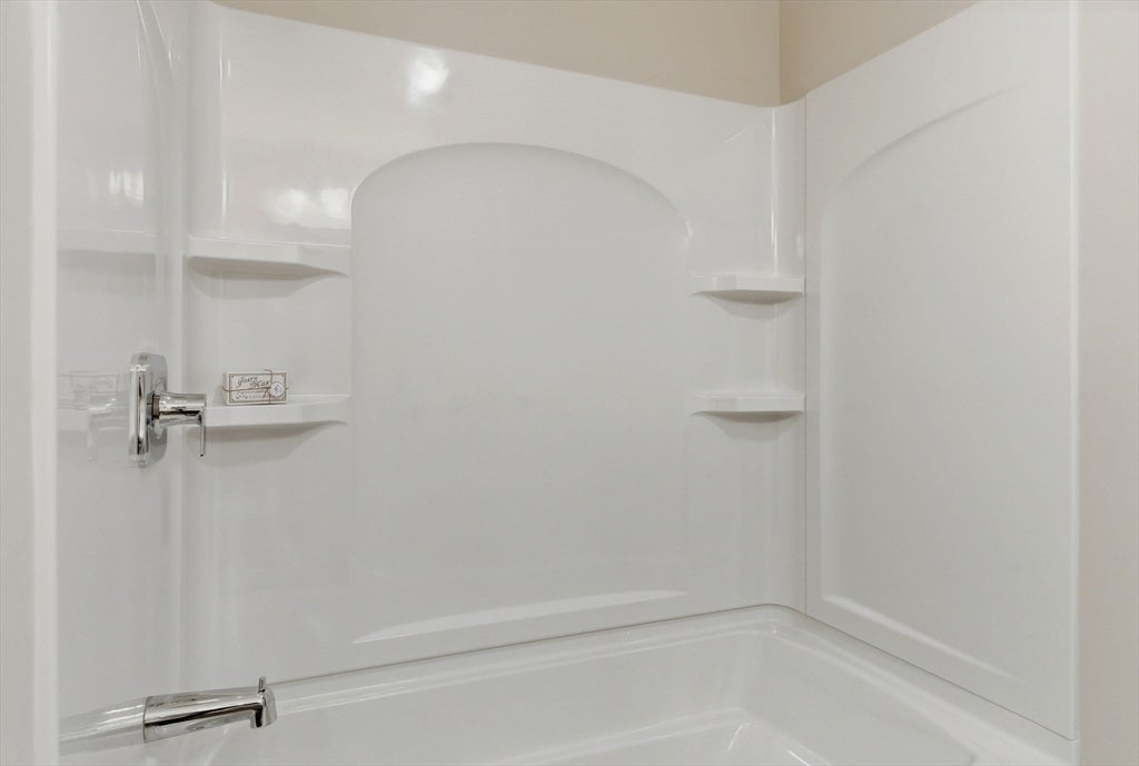30 Elise Avenue #15, Londonderry, NH, 30 Elise Avenue #15, Londonderry, NH Photo #31
