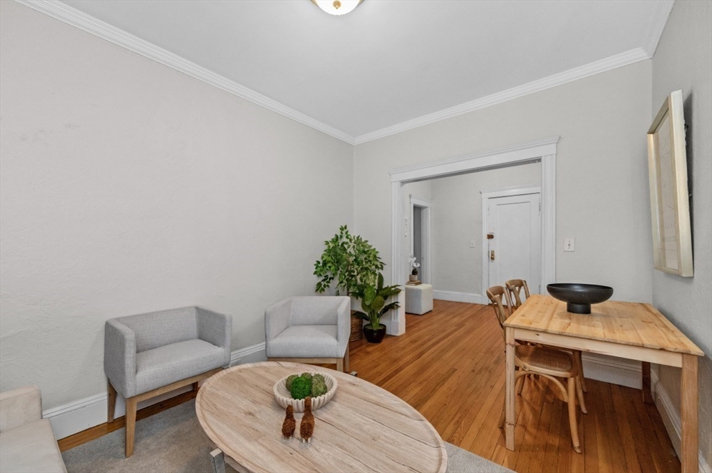 65 Lanark Rd 2