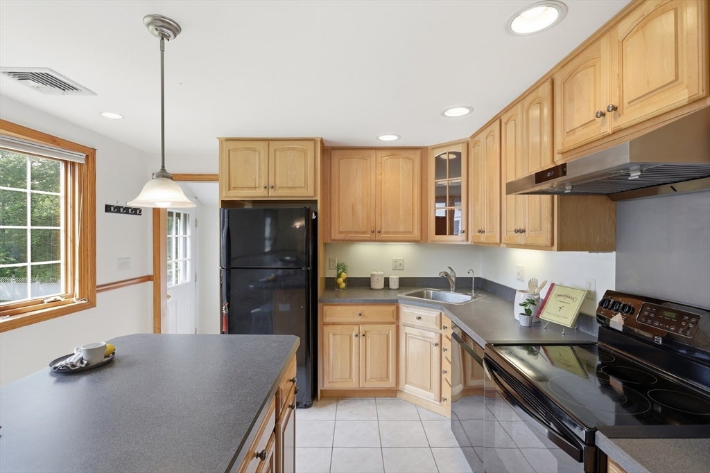 111 Nashua Rd, Billerica, MA, 111 Nashua Rd, Billerica, MA Photo #9