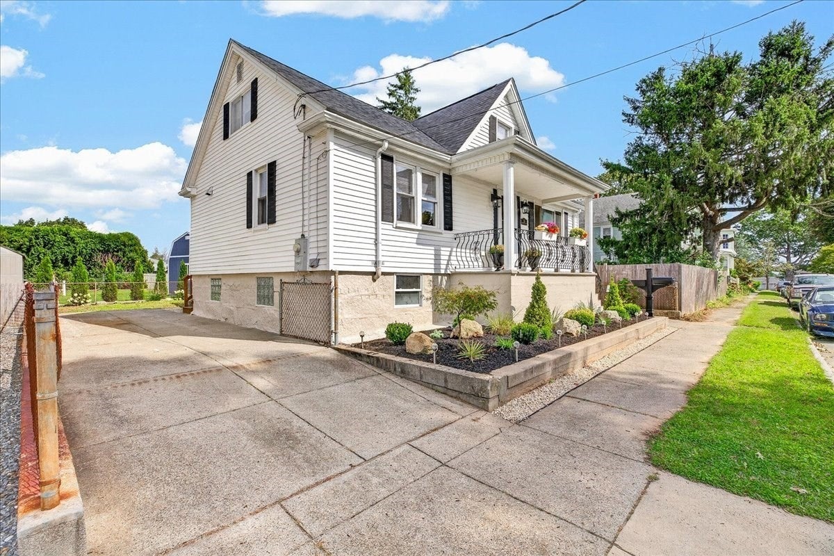 25 Fairmount St