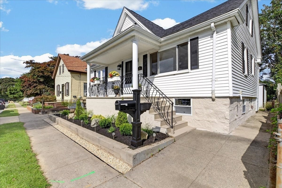 25 Fairmount St