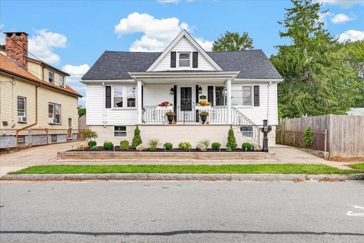25 Fairmount St, New Bedford, MA, 25 Fairmount St, New Bedford, MA Photo #1
