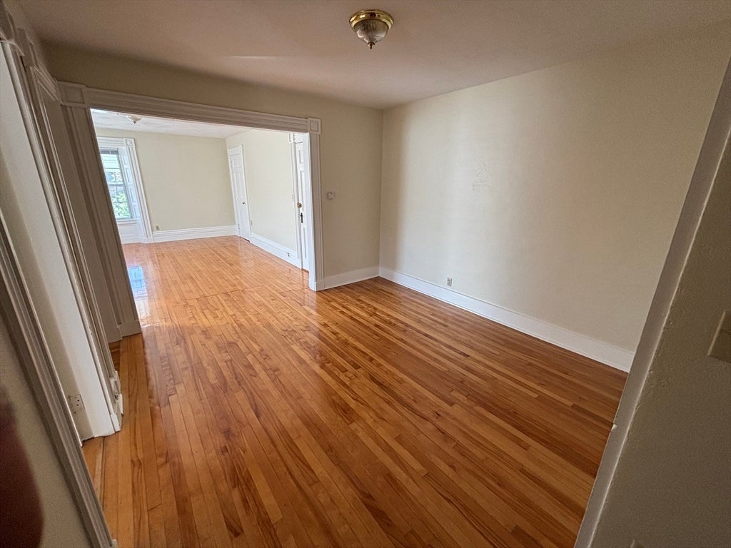 122 Elm St D