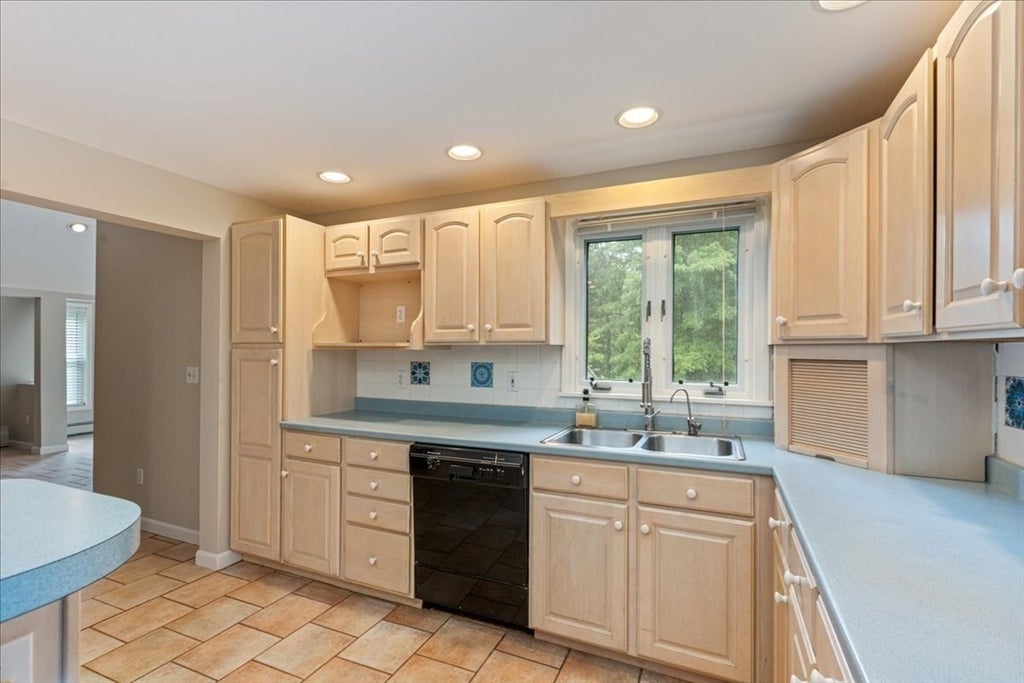 5 Line Brook Rd, Atkinson, NH, 5 Line Brook Rd, Atkinson, NH Photo #13